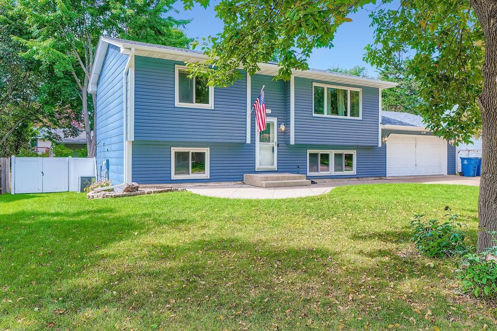 13217 Union Terrace Lane N, Champlin, MN 55316