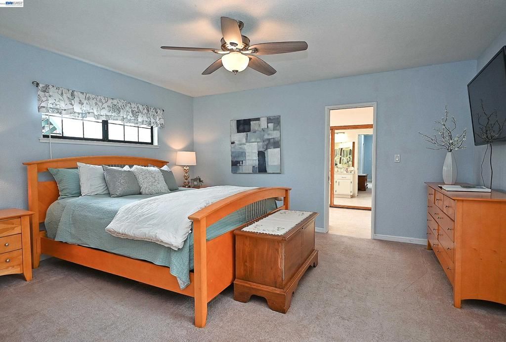 Image 15 of property listing at 18616 Sandy Rd, Castro Valley, CA 94546