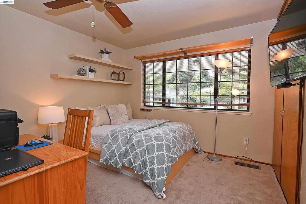 Image 19 of property listing at 18616 Sandy Rd, Castro Valley, CA 94546