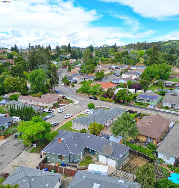 Image 34 of property listing at 18616 Sandy Rd, Castro Valley, CA 94546