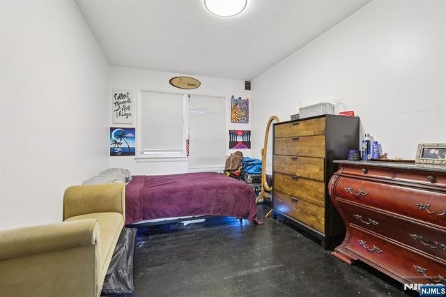 89 Anderson Avenue, Wallington, NJ 07057