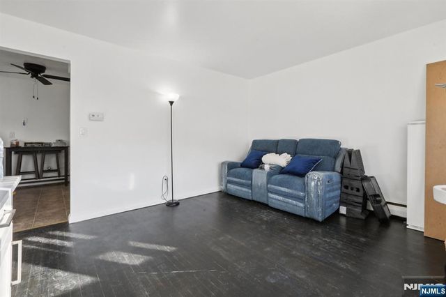 89 Anderson Avenue, Wallington, NJ 07057