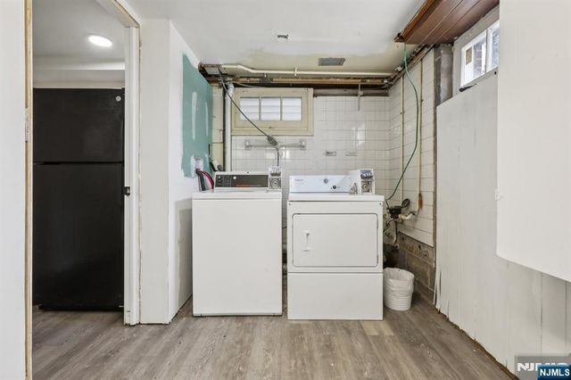 89 Anderson Avenue, Wallington, NJ 07057