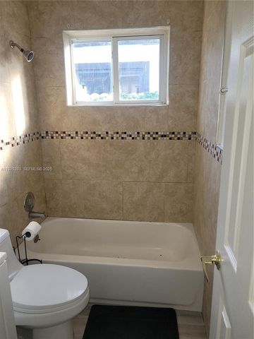 2126 NW 47th Ter, Miami, FL 33142