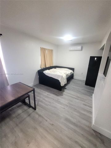 2126 NW 47th Ter, Miami, FL 33142