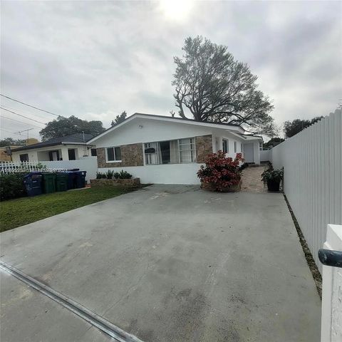 2126 NW 47th Ter, Miami, FL 33142
