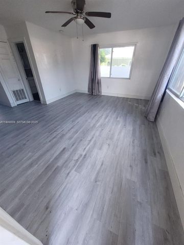 2126 NW 47th Ter, Miami, FL 33142