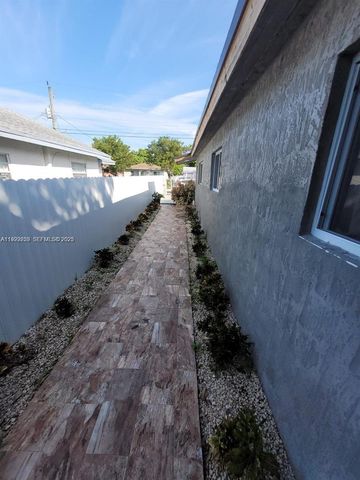 2126 NW 47th Ter, Miami, FL 33142