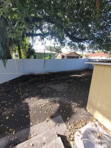 2126 NW 47th Ter, Miami, FL 33142