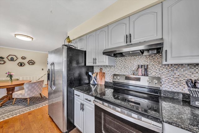 3076 Pebble DR, Roanoke, VA 24014