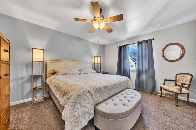 3076 Pebble DR, Roanoke, VA 24014