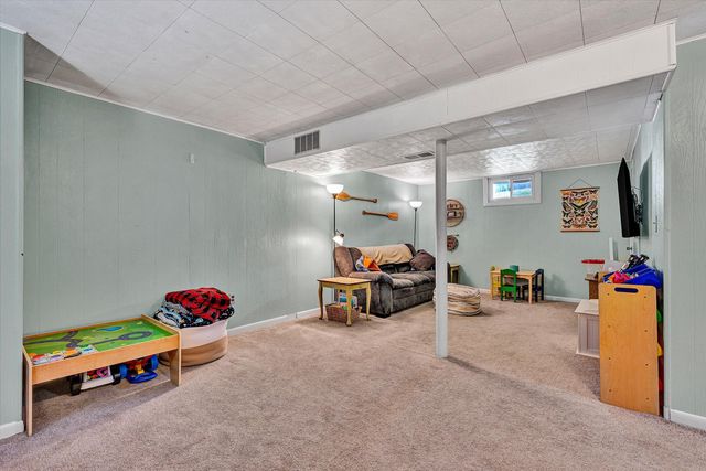 3076 Pebble DR, Roanoke, VA 24014