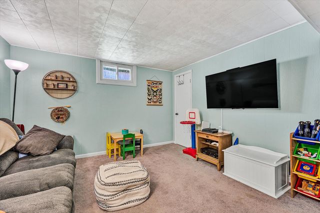 3076 Pebble DR, Roanoke, VA 24014