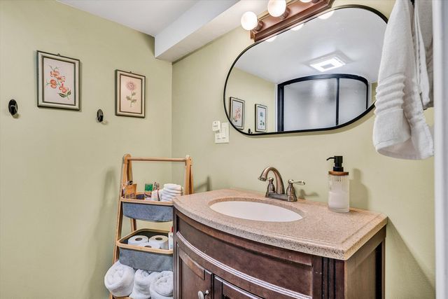 3076 Pebble DR, Roanoke, VA 24014