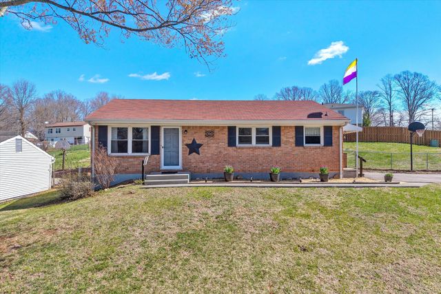 3076 Pebble DR, Roanoke, VA 24014