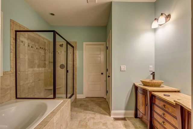 110 Westwoods Drive, Georgetown, KY 40324