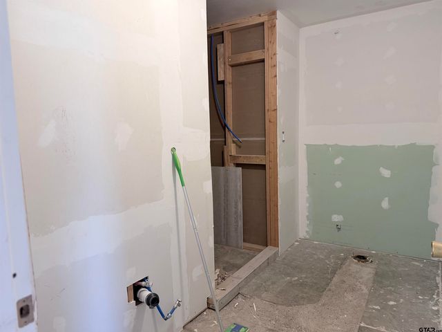 14946 CR 220, Tyler, TX 75707