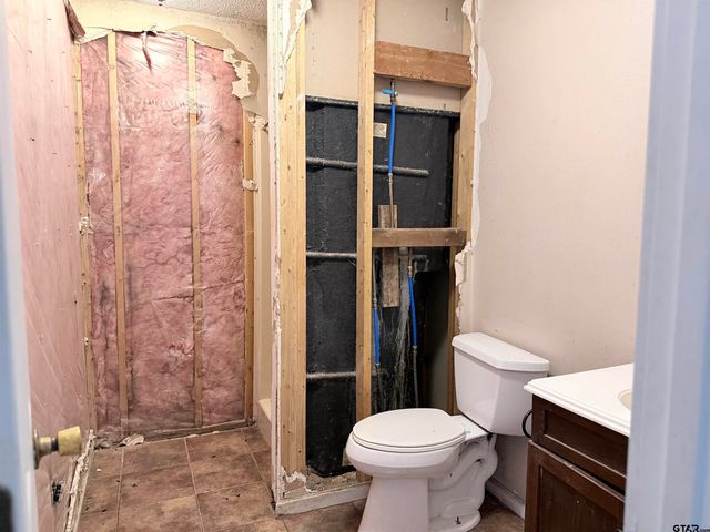 14946 CR 220, Tyler, TX 75707