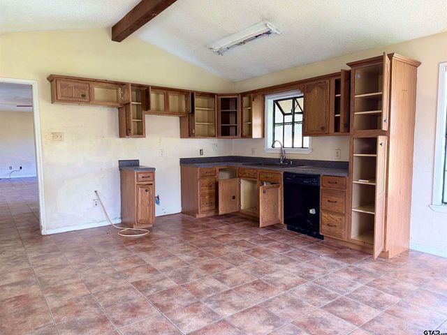 14946 CR 220, Tyler, TX 75707