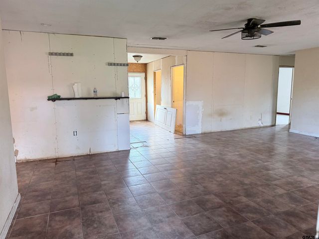 14946 CR 220, Tyler, TX 75707