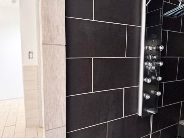 14946 CR 220, Tyler, TX 75707