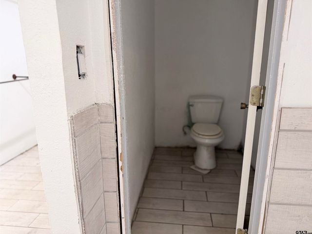 14946 CR 220, Tyler, TX 75707