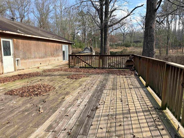 14946 CR 220, Tyler, TX 75707