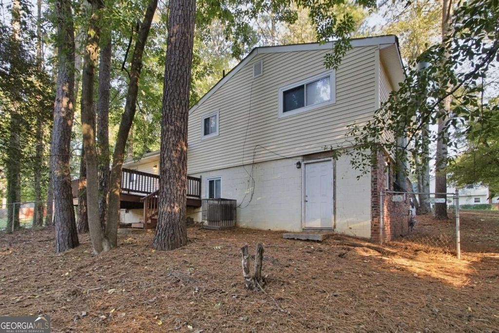 1049 Soapstone Lane, Riverdale, GA 30296 — photo 4