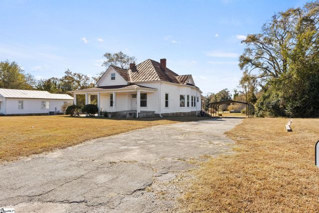 5994 N Old Laurens Road, Gray Court, SC 29645