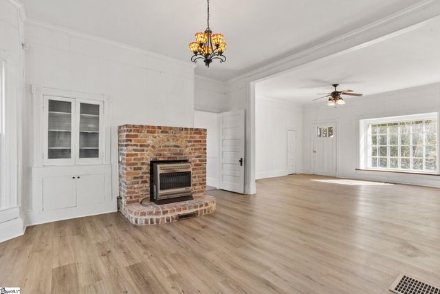 5994 N Old Laurens Road, Gray Court, SC 29645