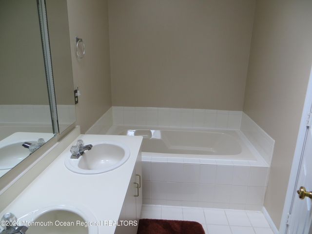 25 Citation Drive, Freehold, NJ 07728
