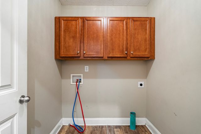 442 Lee Road 2170, Phenix City, AL 36870