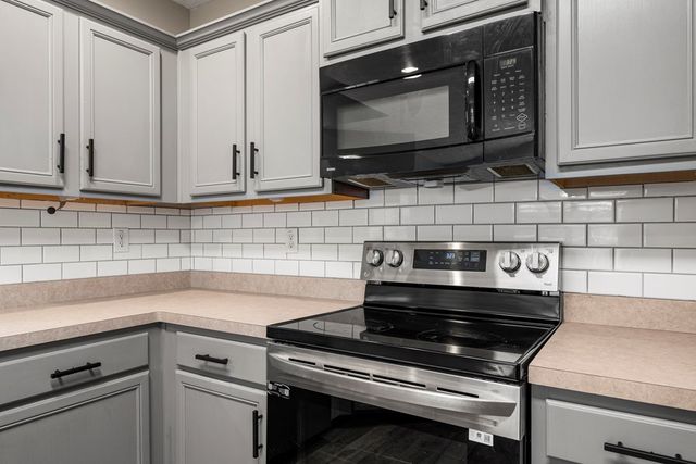 442 Lee Road 2170, Phenix City, AL 36870