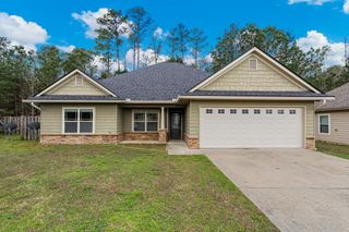 442 Lee Road 2170, Phenix City, AL 36870