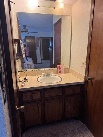 4736 Forest Hills Drive, Noble, OK 73068