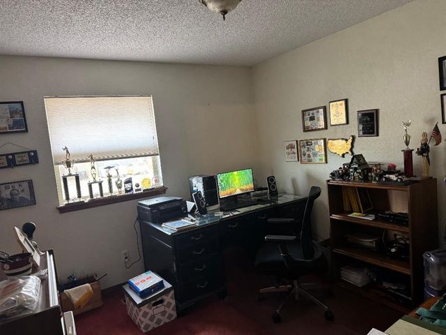 4736 Forest Hills Drive, Noble, OK 73068