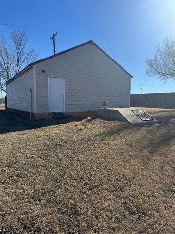 4736 Forest Hills Drive, Noble, OK 73068