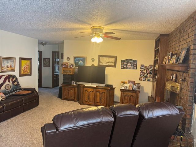 4736 Forest Hills Drive, Noble, OK 73068