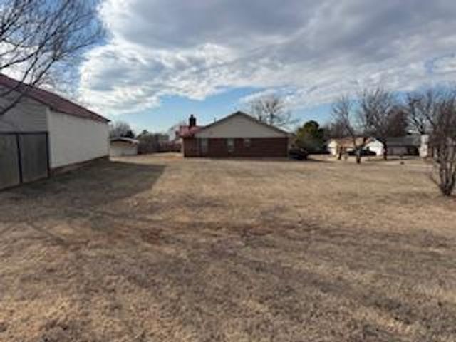 4736 Forest Hills Drive, Noble, OK 73068
