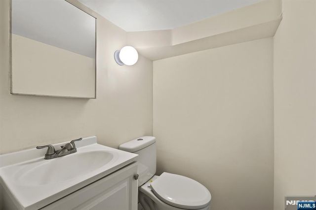 180 Hadley Avenue, Clifton, NJ 07011