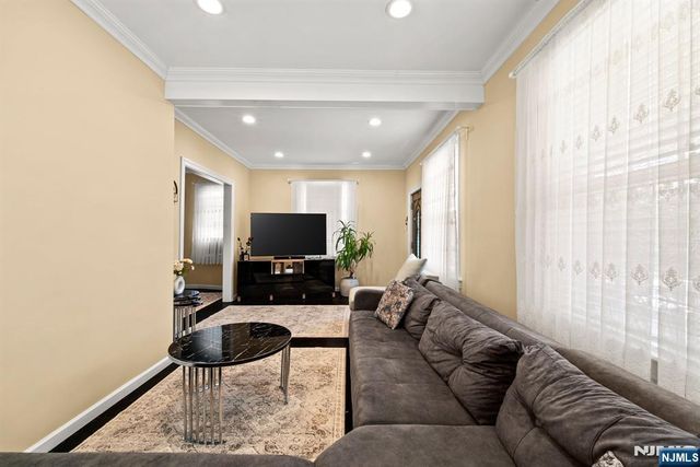 180 Hadley Avenue, Clifton, NJ 07011