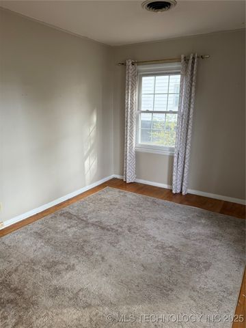 2908 Sheridan Road, Bartlesville, OK 74006