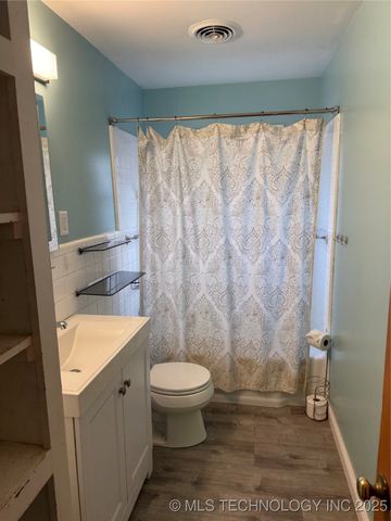 2908 Sheridan Road, Bartlesville, OK 74006