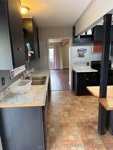 2908 Sheridan Road, Bartlesville, OK 74006