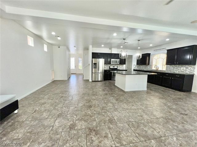 8412 Golden Amber Street, Las Vegas, NV 89139