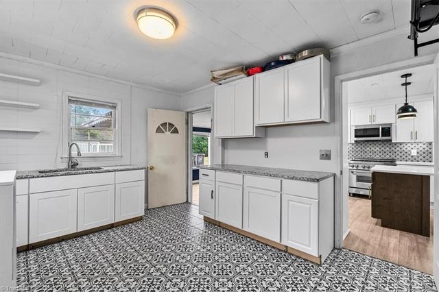 1768 Poole Town Road, Asheboro, NC 27205