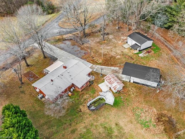 1768 Poole Town Road, Asheboro, NC 27205