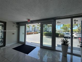 16546 NE 26th Ave 4J, North Miami Beach, FL 33160