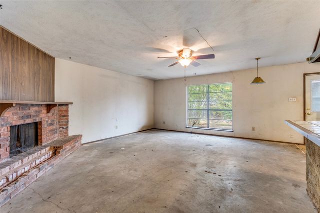 7001 Newcastle Place, North Richland Hills, TX 76182