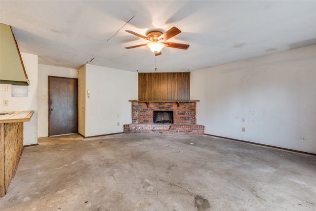 7001 Newcastle Place, North Richland Hills, TX 76182